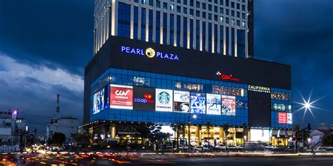 Pearl Plaza .